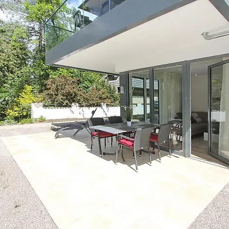 Stern Stern 04 Apartamento *